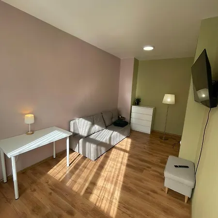 Smart & Quiet Center Apartment, Self Check-in, Tv & Wifi